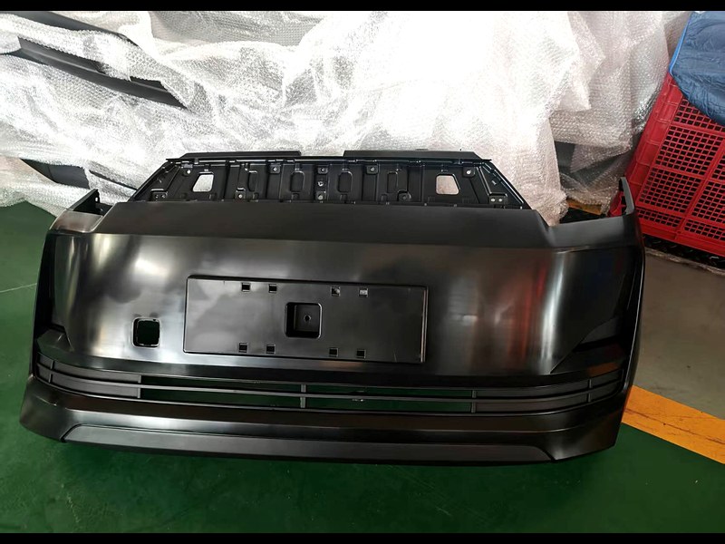 Moulding bumper depan - sistem PP termodifikasi
